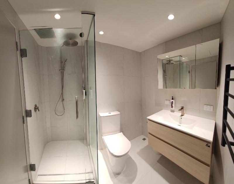 U Suites on Oriental Parade - image 12