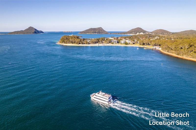 Florentine 6 stunning unit with sensational views - image 15