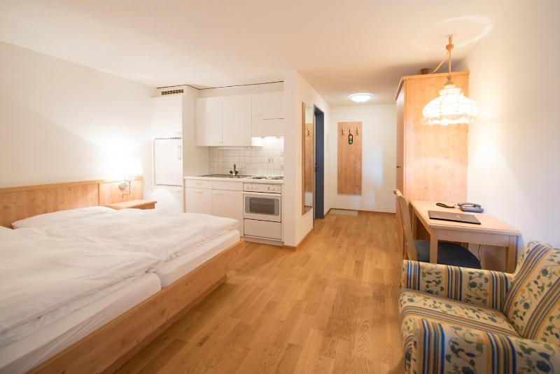 One-Bedroom Apartment image 1