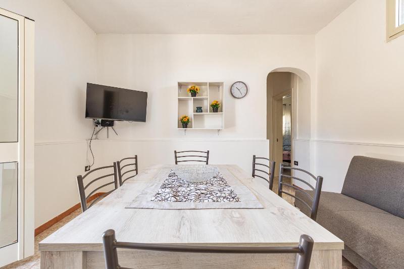 Two-Bedroom Apartment image 4