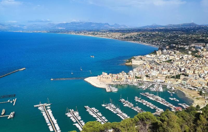 Beautiful Home In Castellammare Del Golf - image 5