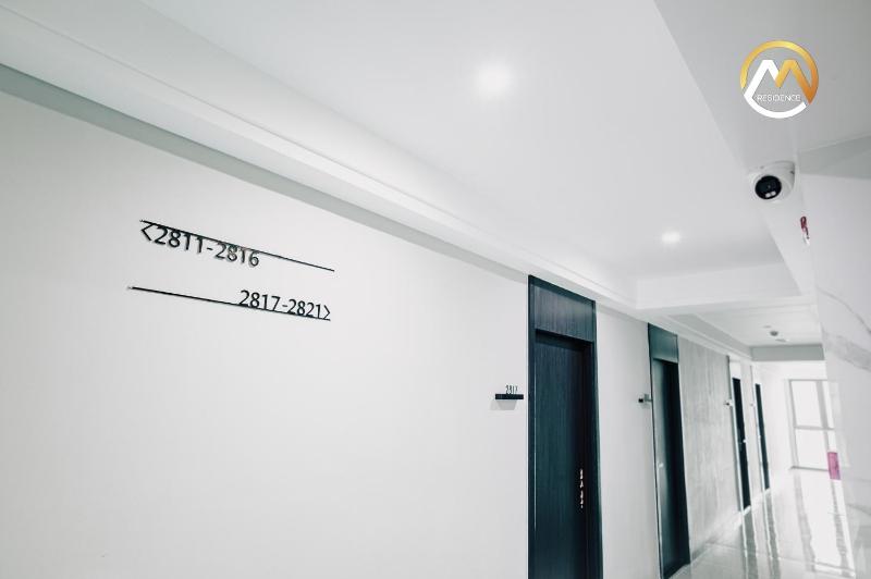 Hotel Serviced Apartments Top One Infinity Pool with View of 360 Degree - image 16