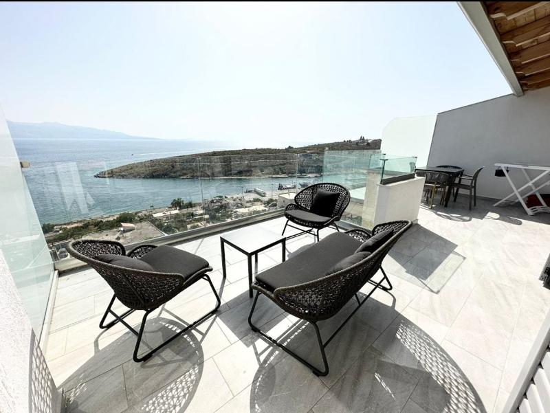 Elite Sea View Jacuzzi Penthouses - image 9