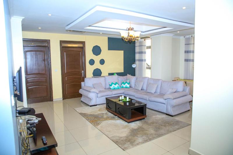 IZA Serene city centre apartments - image 15