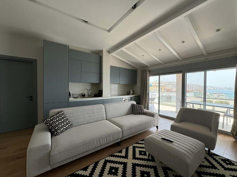 Elite Sea View Jacuzzi Penthouses - image 12