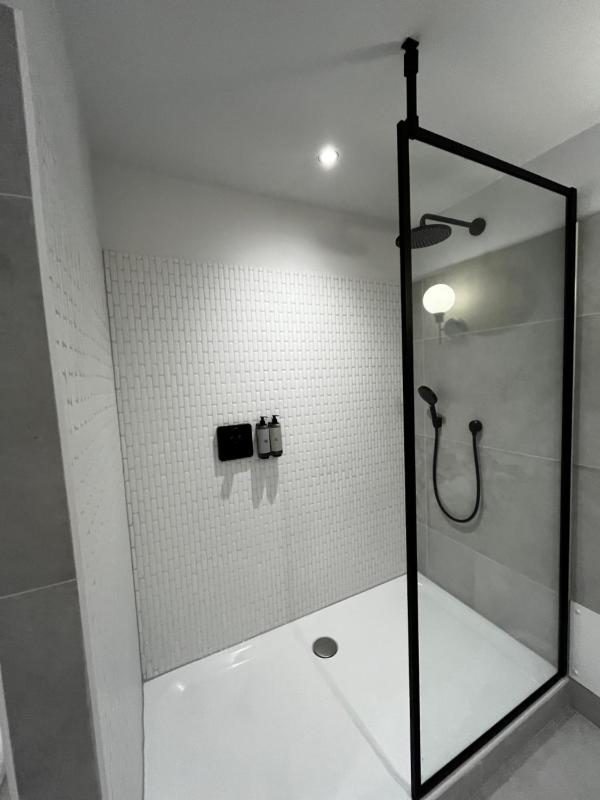 King Suite image 2