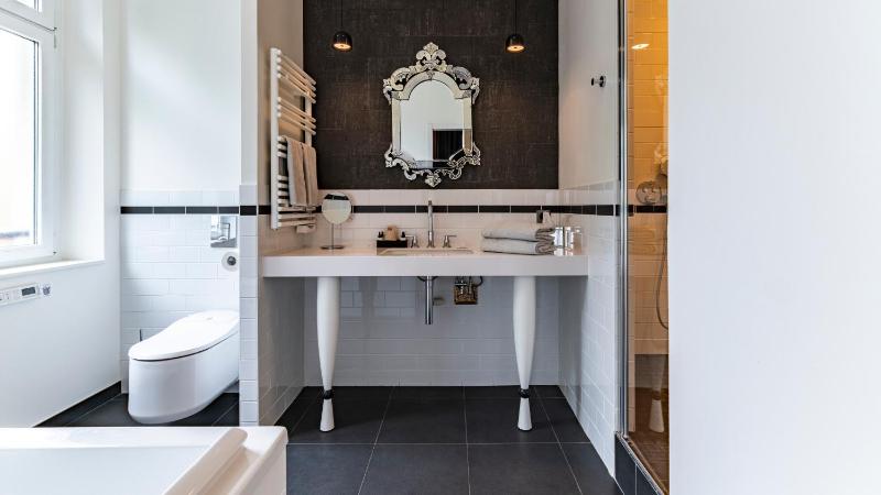 Junior Suite image 2