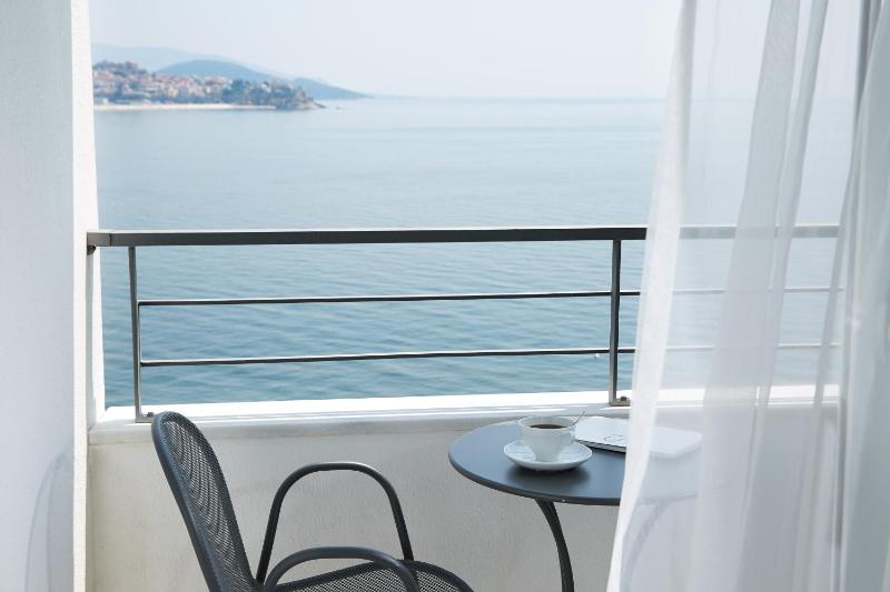 Executive Suite with Sea View image 4