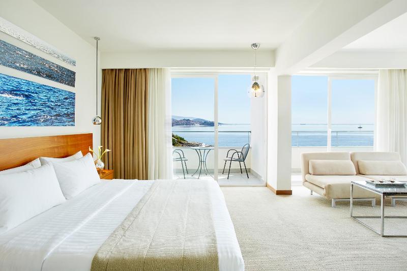 Executive Suite with Sea View image 3