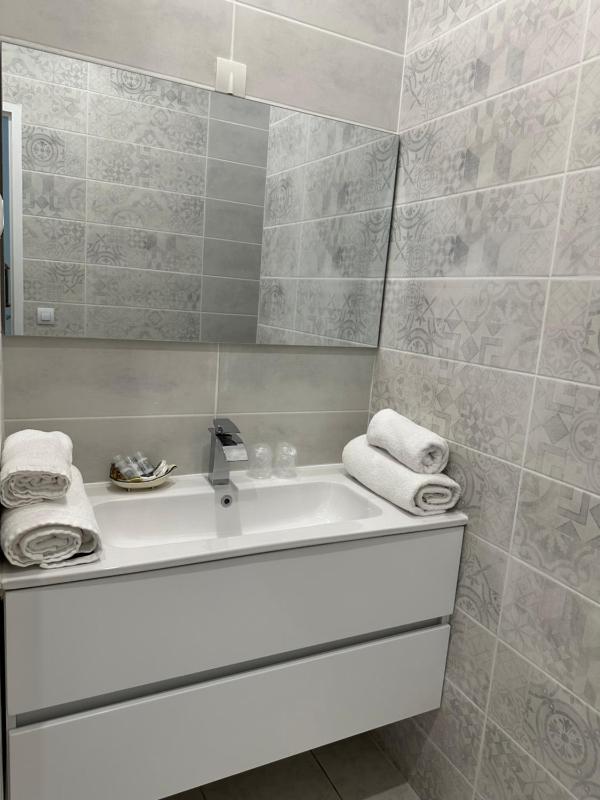 Two-Bedroom Suite image 2