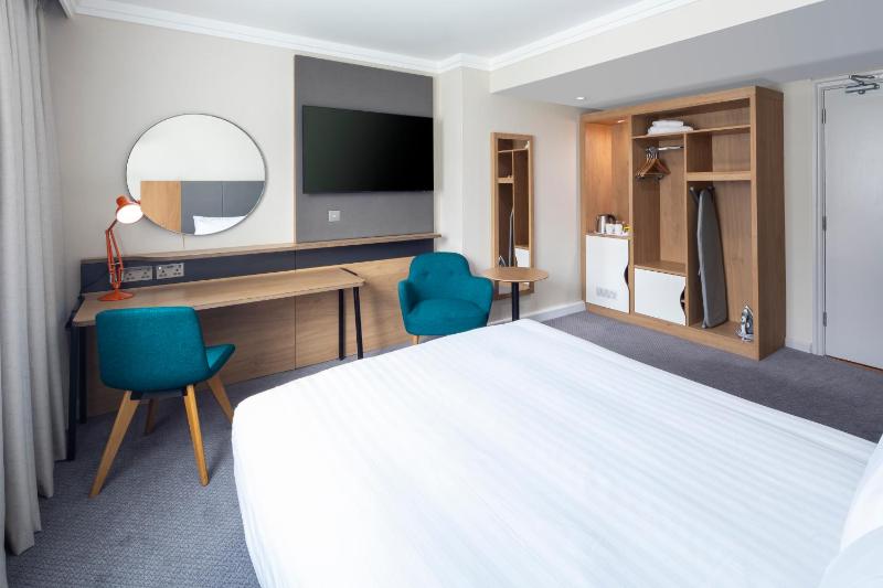 Standard Room image 3