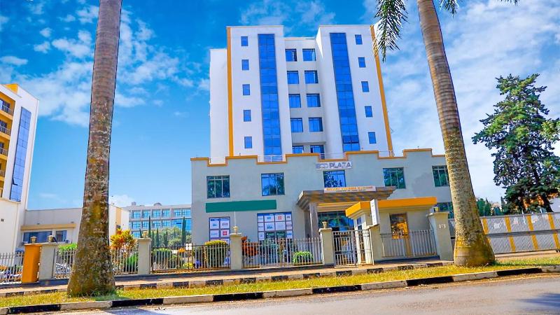 IZA Serene city centre apartments - image 1