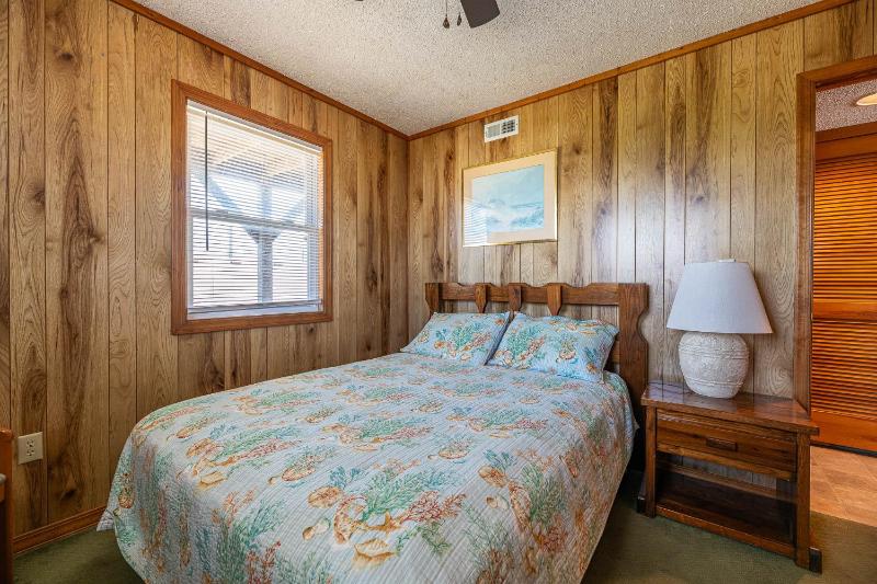 Byrd's Nest - KDH MP 6 Ocean Views 200 Yards to the Beach - image 2