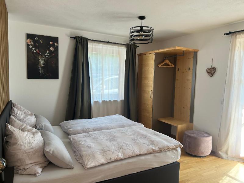 Double Room with Terrace image 3