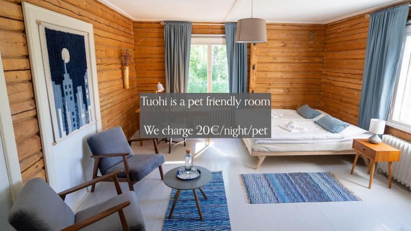 Triple Room with Shared Bathroom image 1