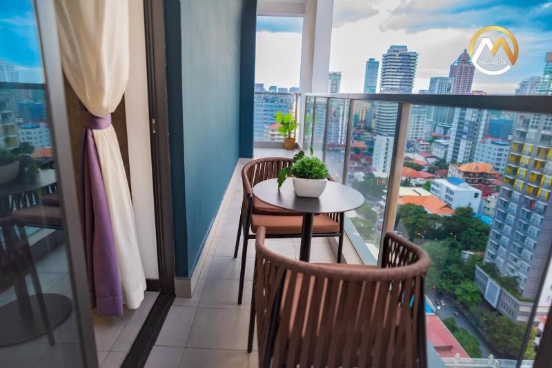 Hotel Serviced Apartments Top One Infinity Pool with View of 360 Degree - image 14