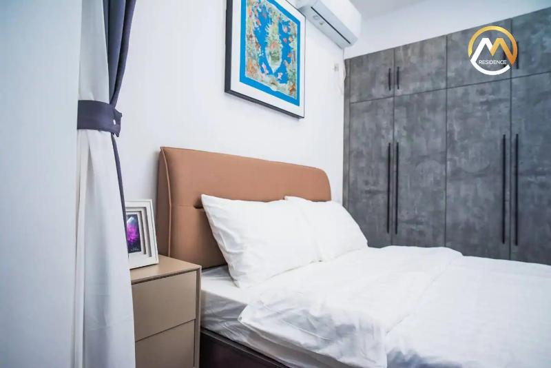 Hotel Serviced Apartments Top One Infinity Pool with View of 360 Degree - image 13