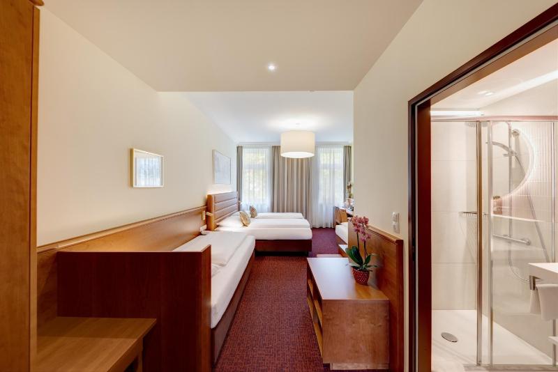 Quadruple Room STANDARD street view image 3