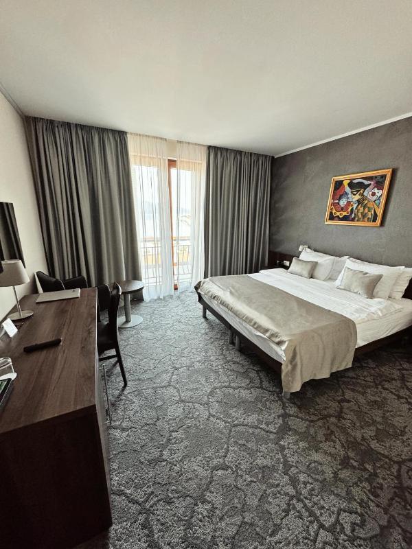 Double or Twin Room - Disability Access image 3