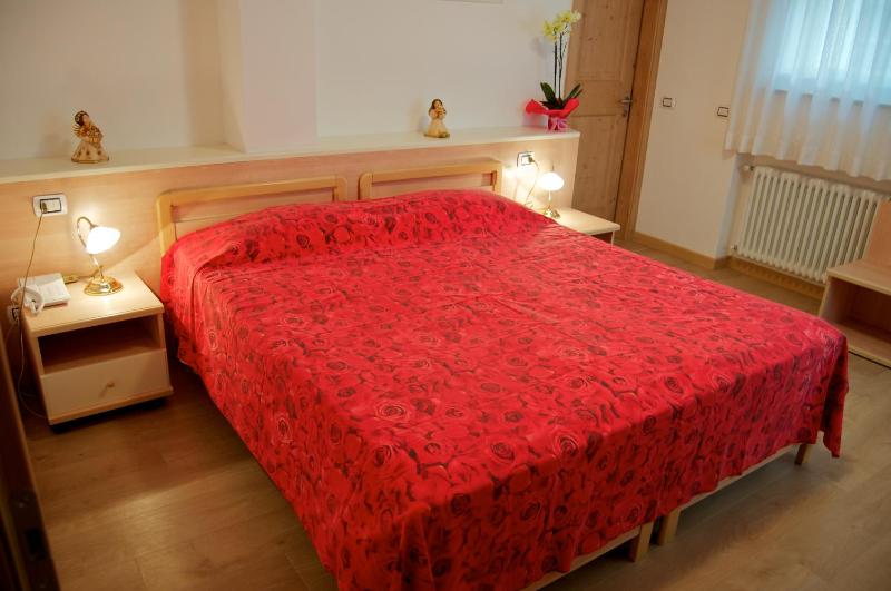 Double or Twin Room image 2