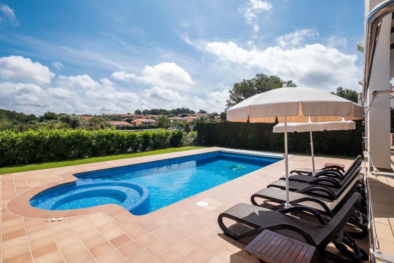 Three-Bedroom Villa image 3