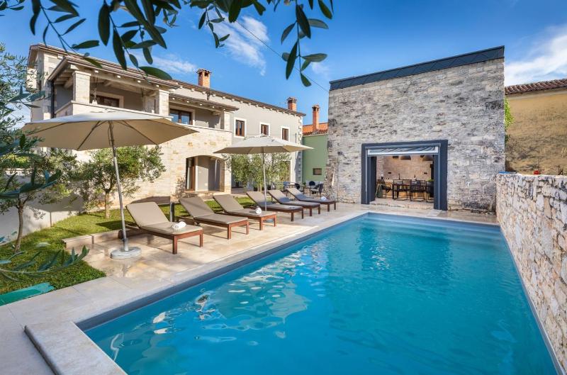 Villa with Private Pool image 1