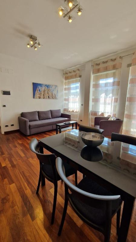 Family Suite with Balcony image 2