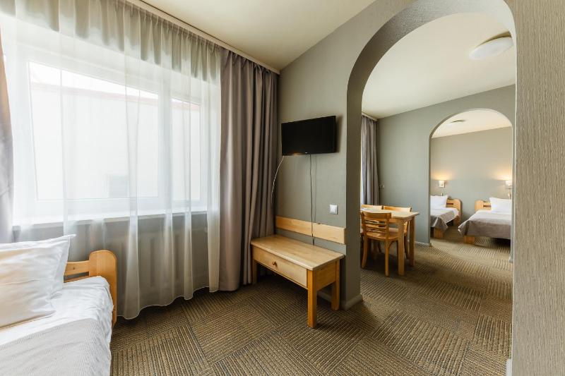 Quadruple Room with Gym Access image 1