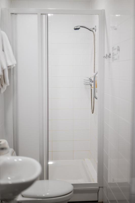Triple Room with Gym Access image 3