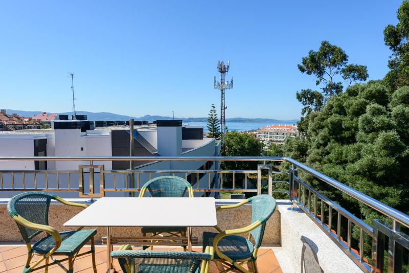 Apartment with Terrace (4 Adults) image 2