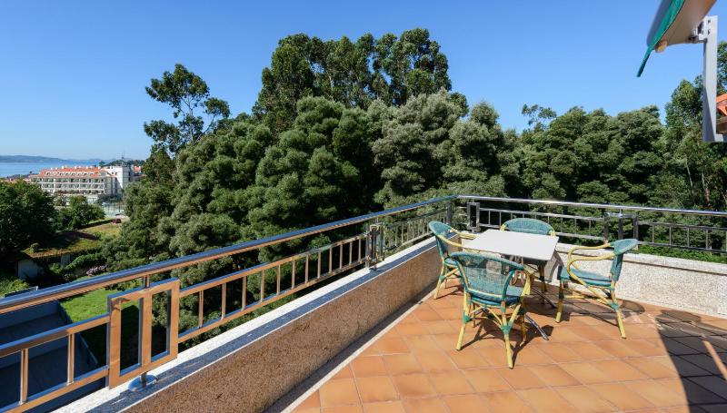 Apartment with Terrace (4 Adults) image 3