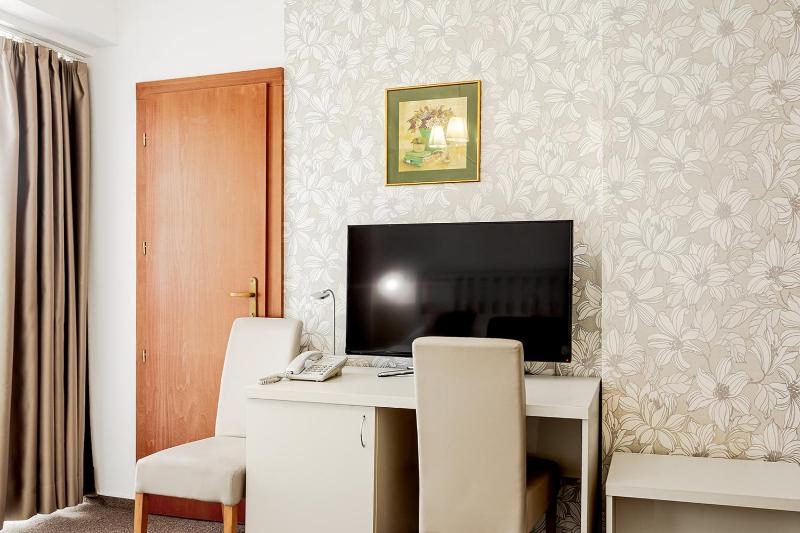 Double Room image 2