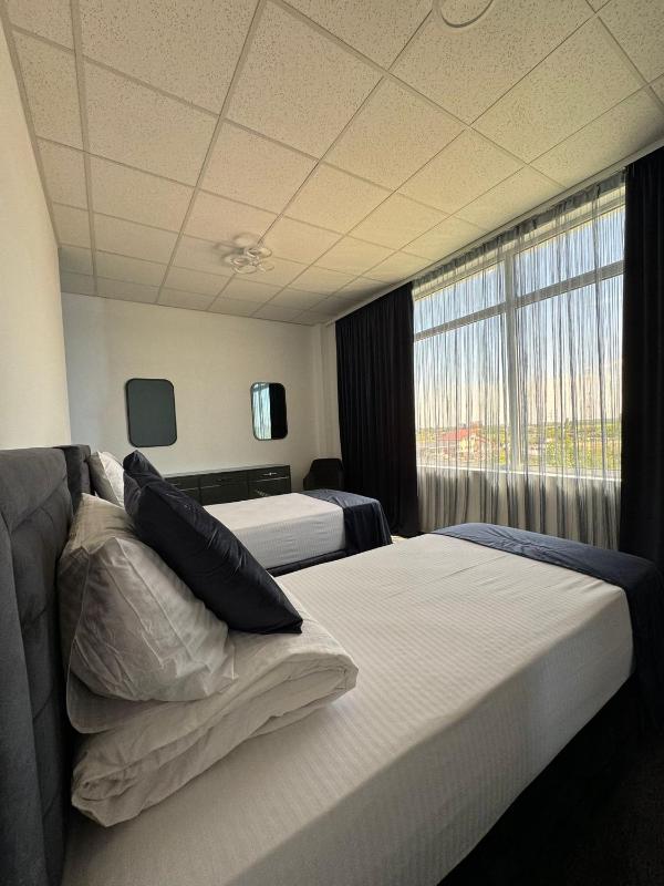 Apartment with Pool View  image 4