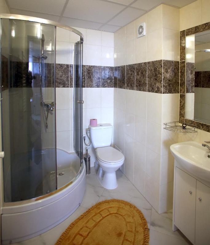 Triple Room image 3