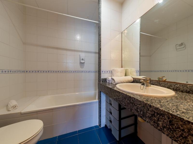 Apartamentos Sunway Tara - image 40