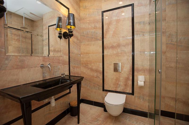 Comfort Art by Grand Apartments - image 14