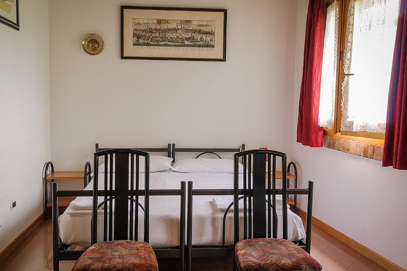 Double or Twin Room with Bathroom image 2