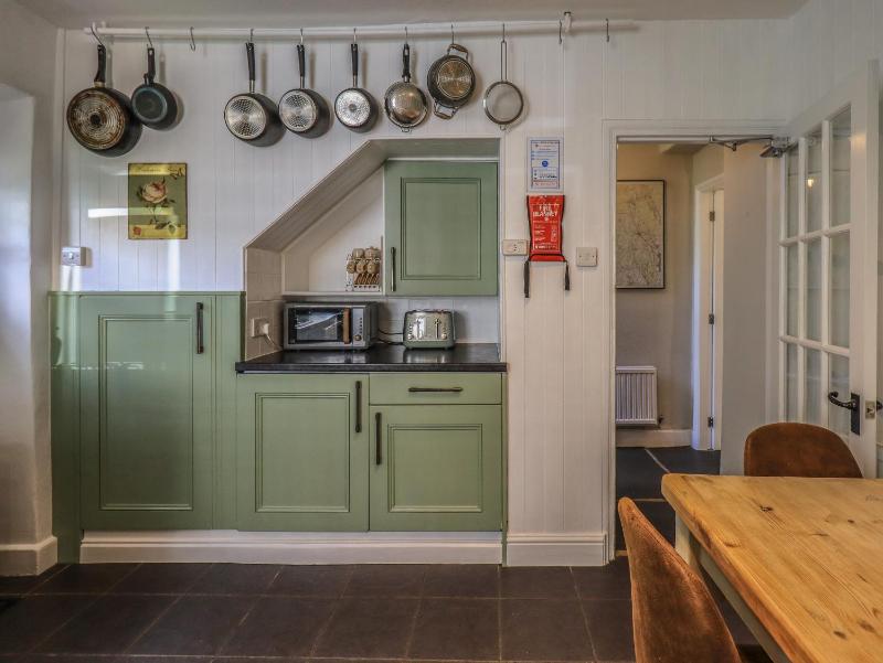 Brook Cottage - image 21