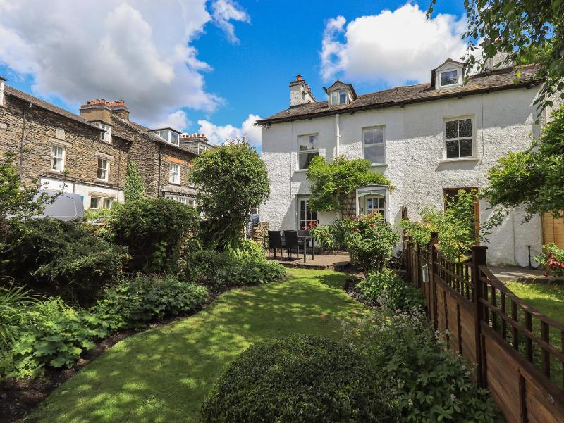 Brook Cottage - image 25