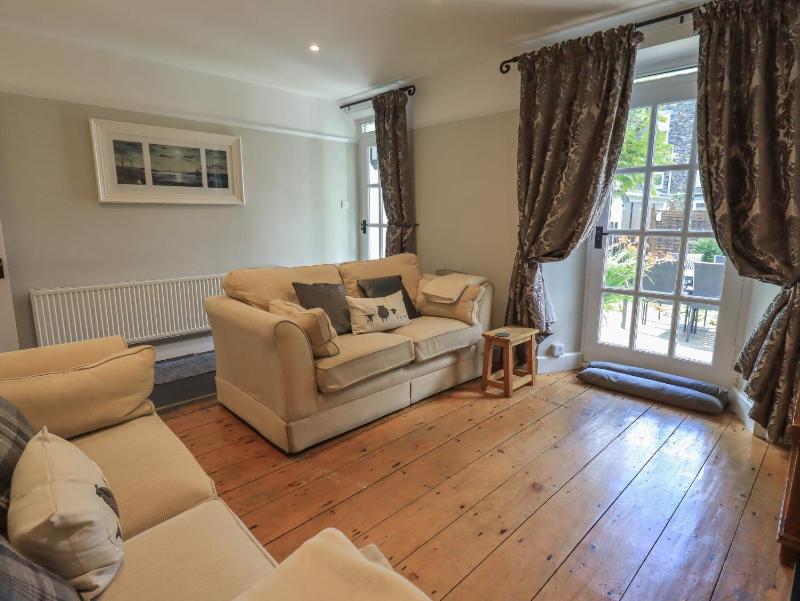 Brook Cottage - image 11