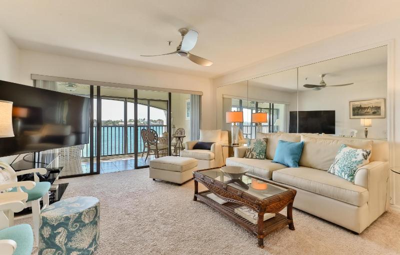 22 Riverfront Condo At Bouchelle Island - image 7