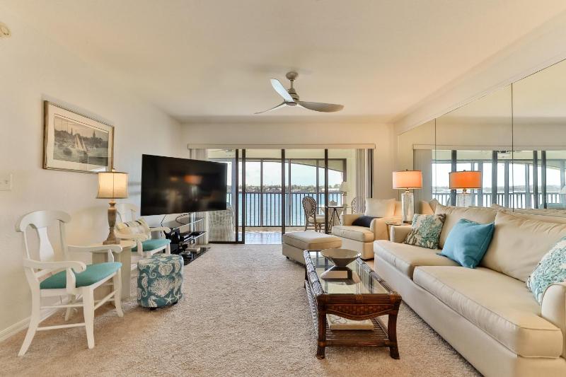 22 Riverfront Condo At Bouchelle Island - image 34