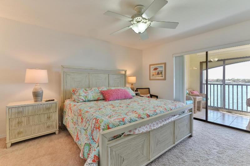 22 Riverfront Condo At Bouchelle Island - image 23