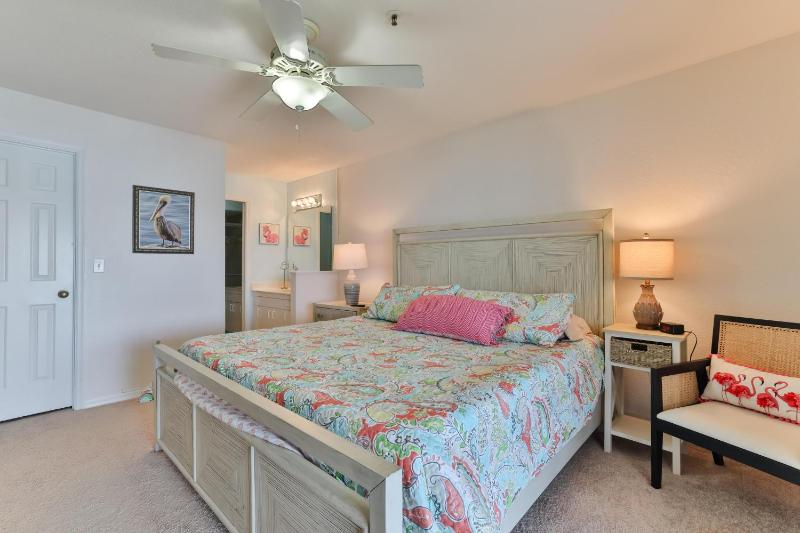 22 Riverfront Condo At Bouchelle Island - image 18