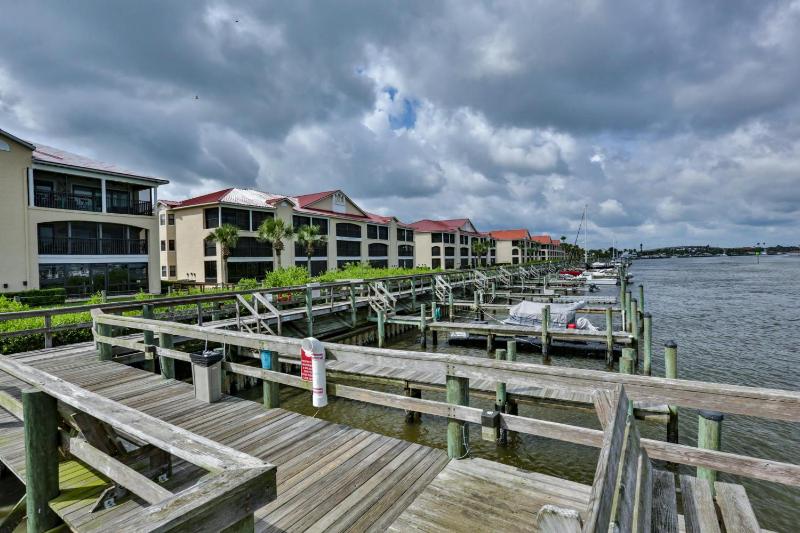 22 Riverfront Condo At Bouchelle Island - image 37