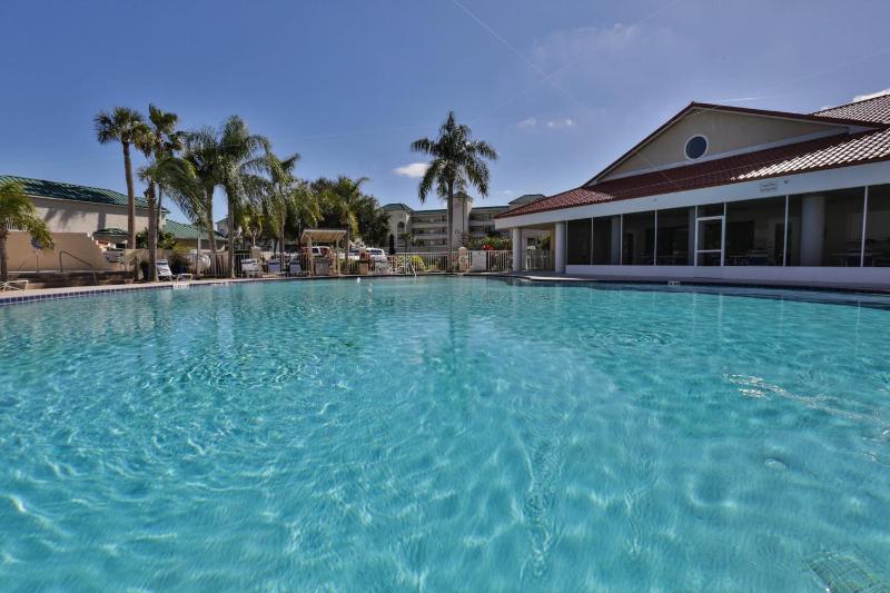 22 Riverfront Condo At Bouchelle Island - image 9