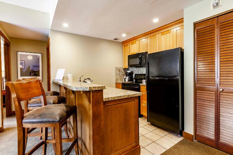 One-Bedroom Premium Apartment image 4
