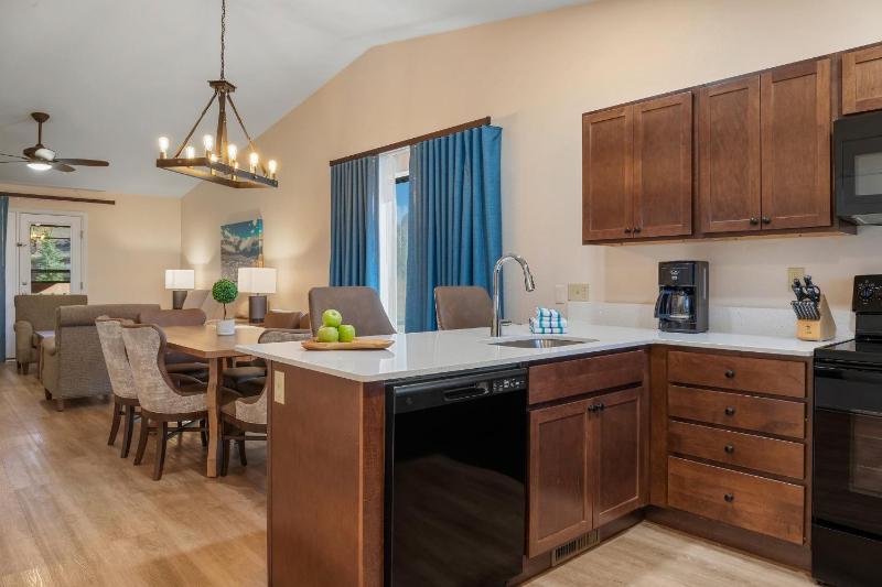 One-Bedroom Apartment image 3