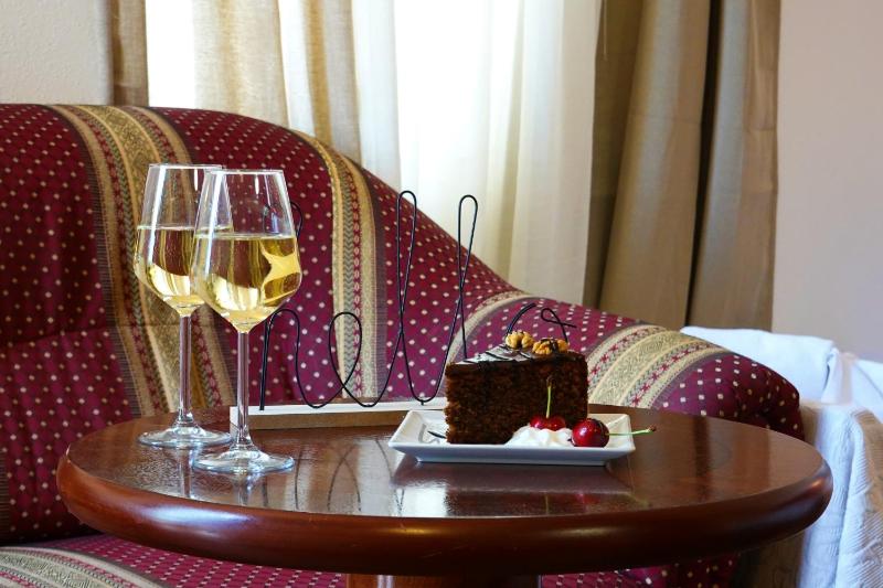 Double Room with Balcony image 1