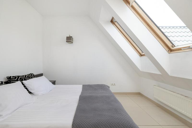 Apartament z Parkingiem Blisko Gubałówki w Zakopanem by Noclegi Renters - image 7